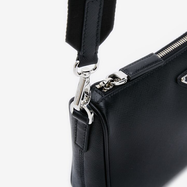 ♦PRADA♦メンズ ショルダーバッグ☆正規品・関税込☆