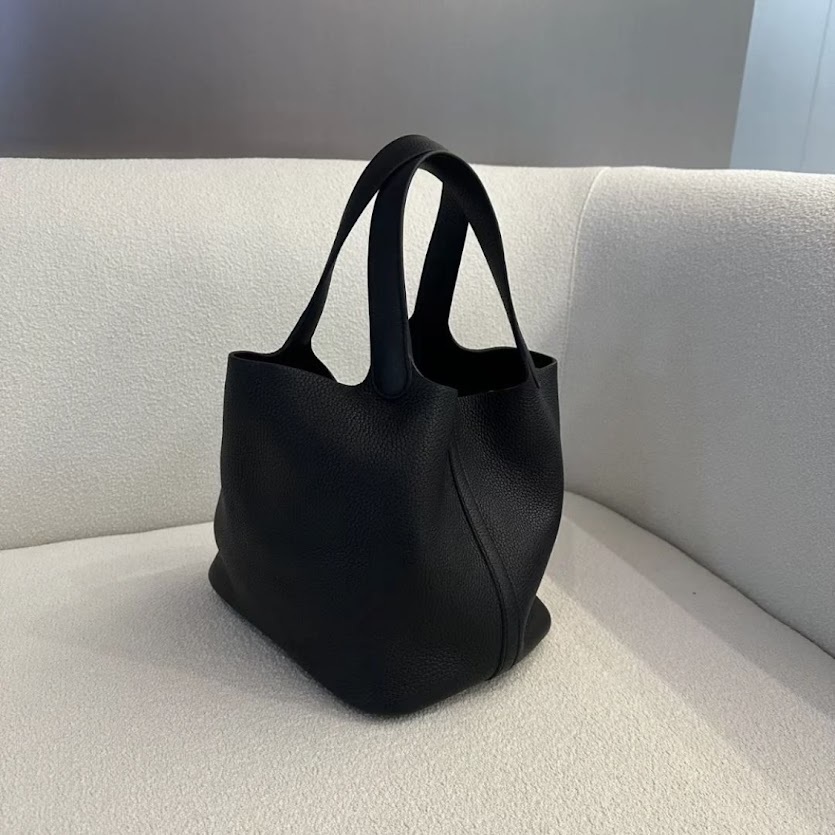 入手困難★大人気♪【HERMES】ピコタンロックMM 22 シルバー金具