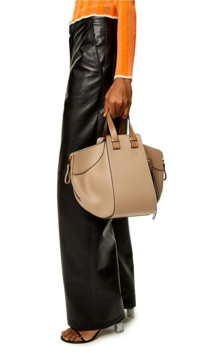 LOEWE☆ハンモックバッグ スモールソフトグレインカーフ