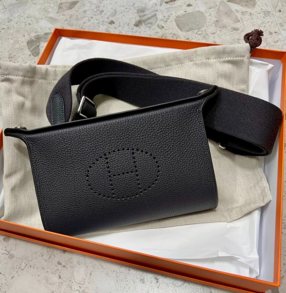 【ユニセックス♪】HERMES ヴィドポッシュ ショルダーバッ