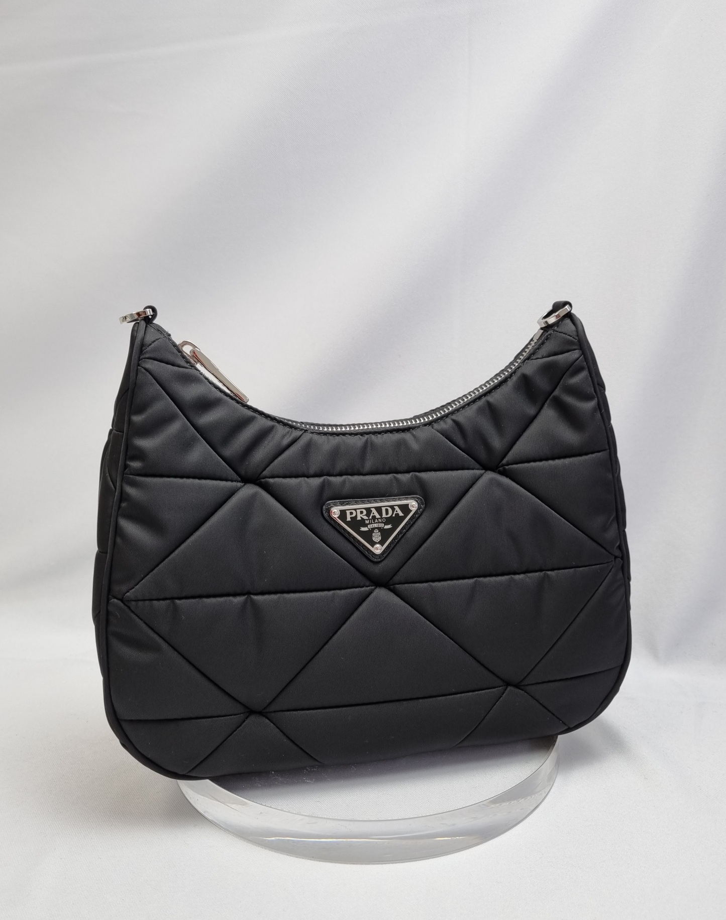 ☆人気☆【PRADA】☆ナイロン キルティング ショルダーバッ.グ☆