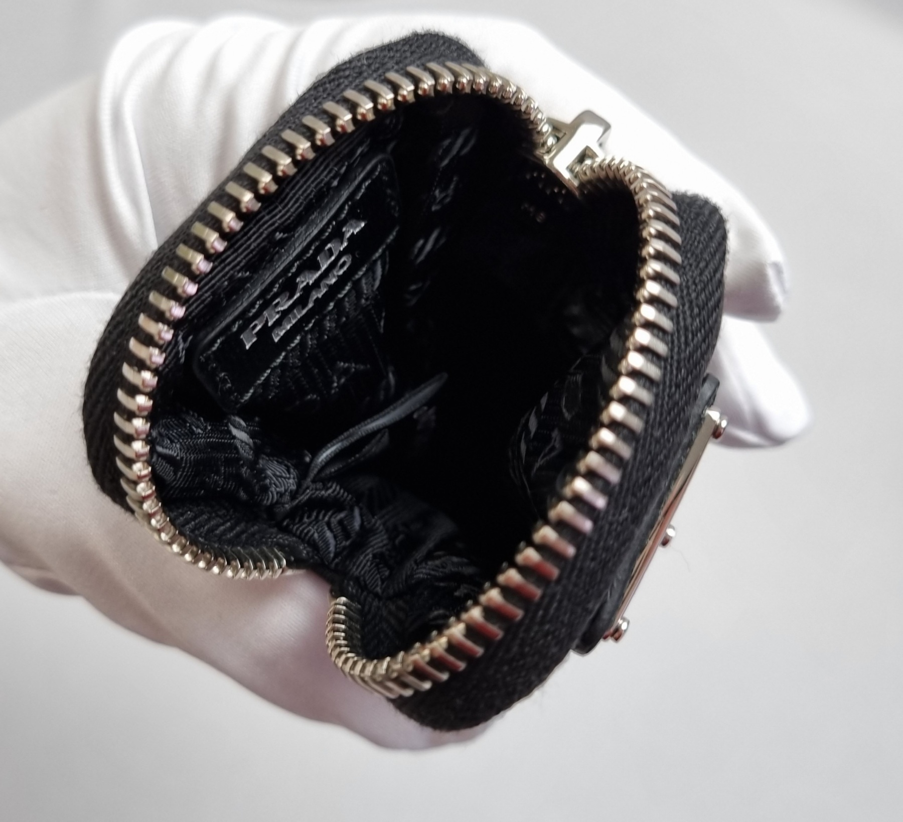 ☆人気☆【PRADA】☆ナイロン キルティング ショルダーバッ.グ☆