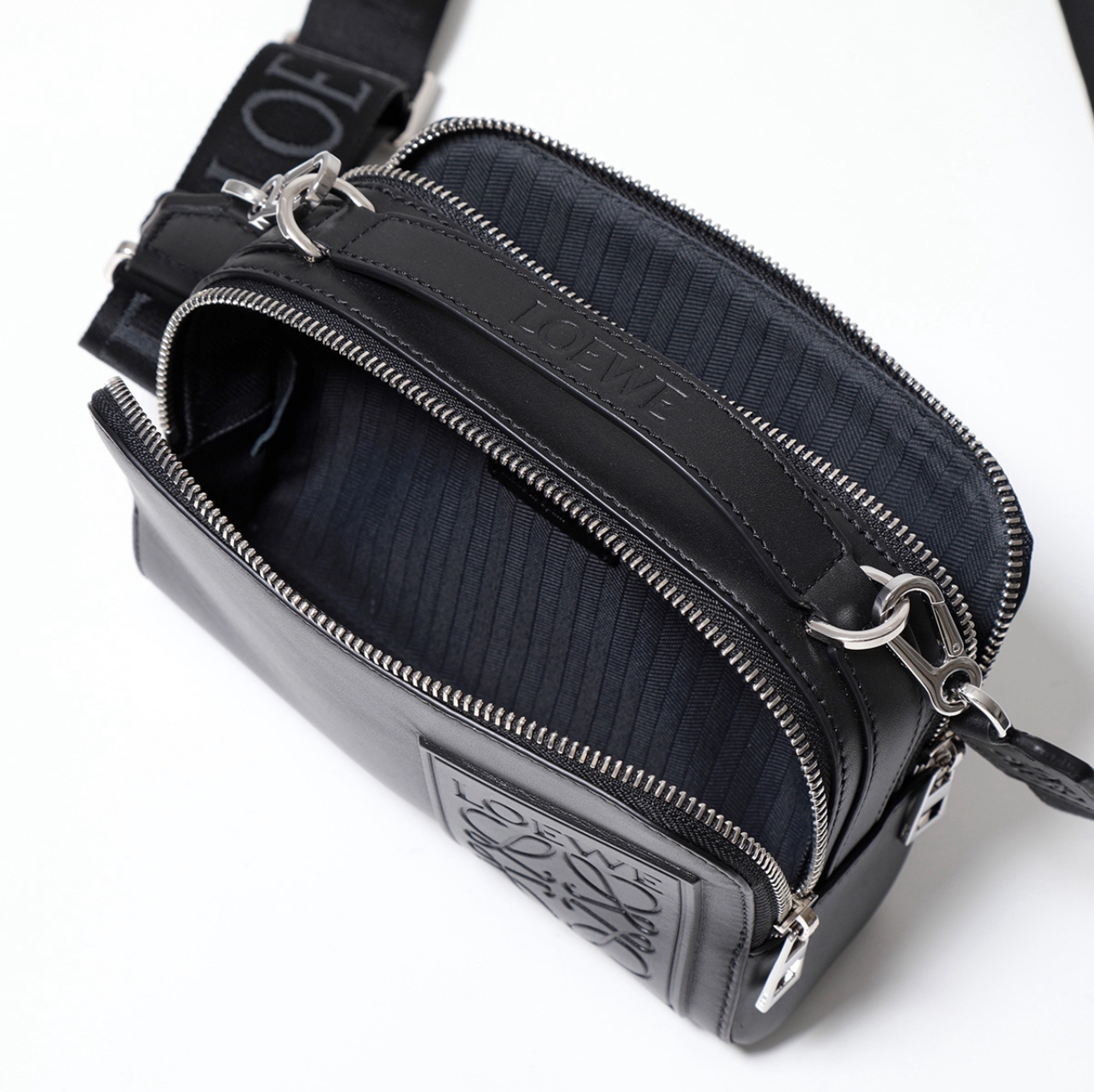 【LOEWE】カメラ クロスボディバッグ　ミニ　ショルダーバッグ