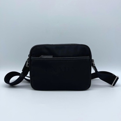 ★プラダショルダーバッグ お買い得！！