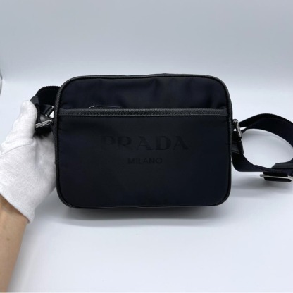 ★プラダショルダーバッグ お買い得！！