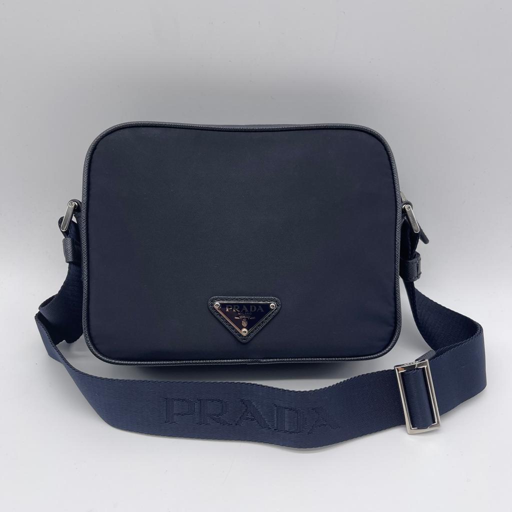 ★プラダショルダーバッグ お買い得！！