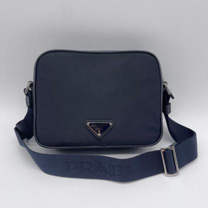 ★プラダショルダーバッグ お買い得！！