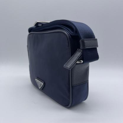 ★プラダショルダーバッグ お買い得！！