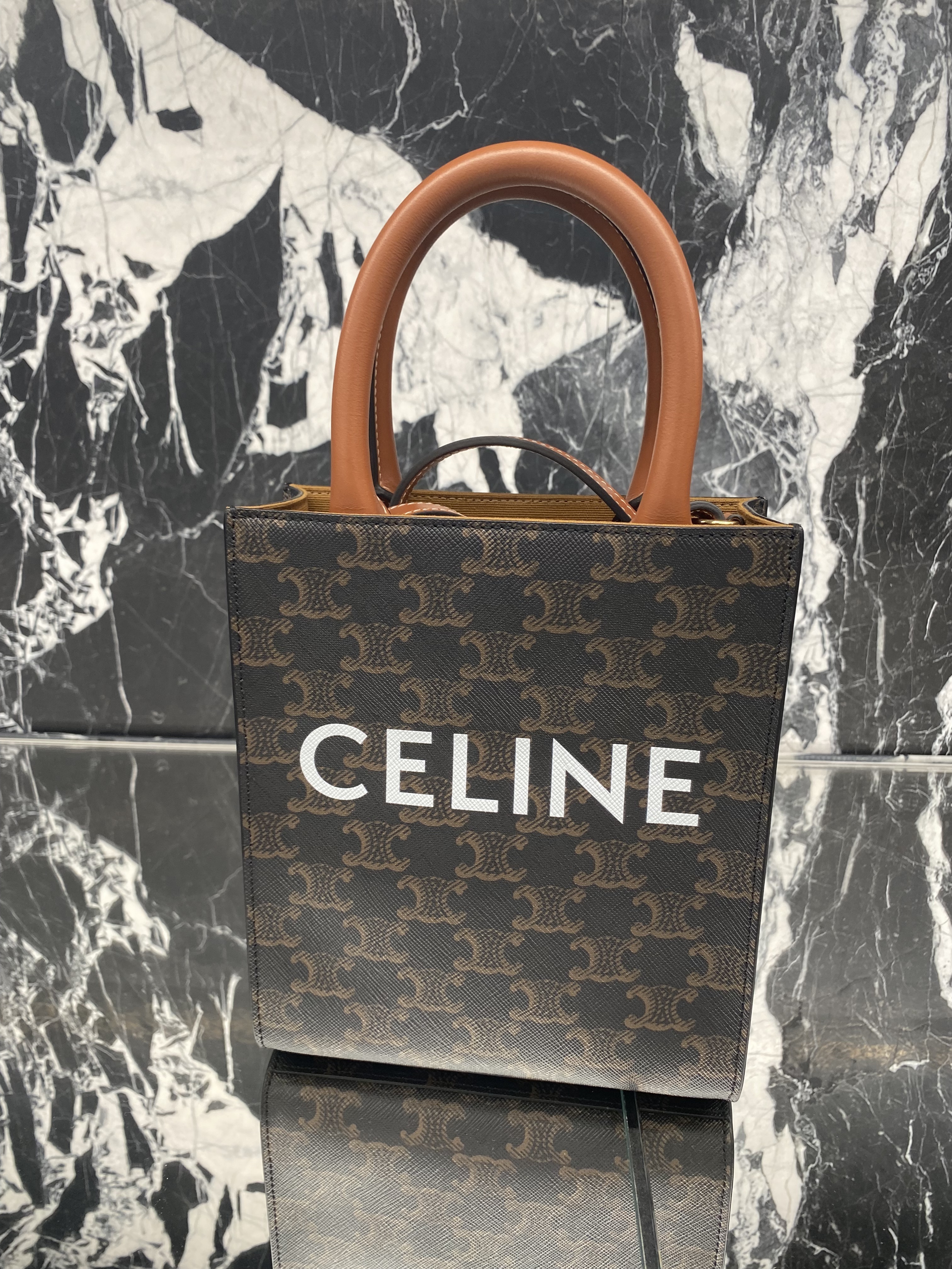 CELINE 【入手困難】MINI VERTICAL CABAS☆トリオンフキャンバス