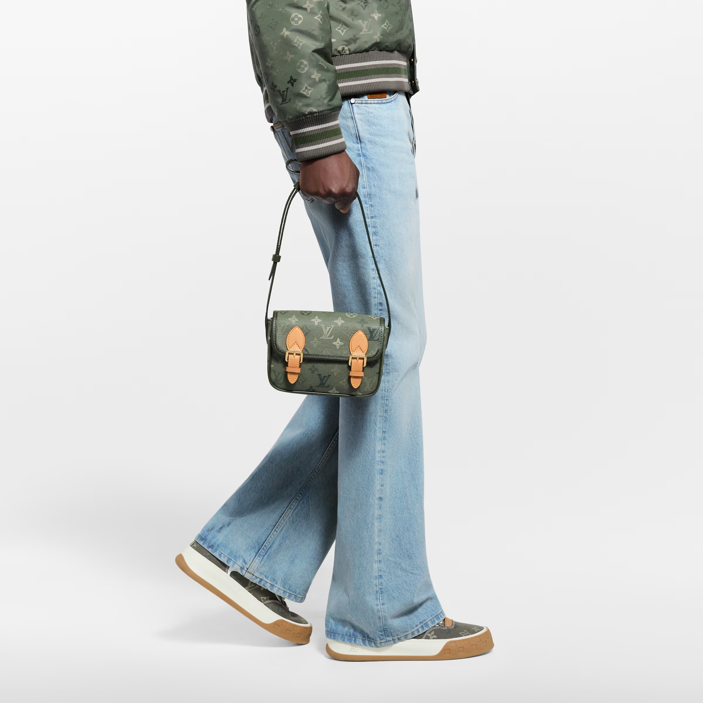 国内発【 Louis Vuitton 】サッチェル・ウェアラブル ウォレット