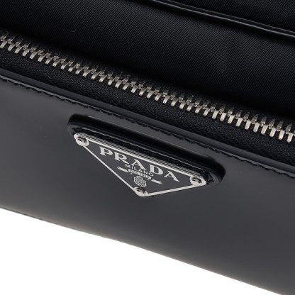 ♦PRADA♦Re-Nylon ブラッシュドレザークロスバッグ