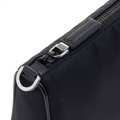 ♦PRADA♦メンズ ショルダーバッグ☆正規品・関税込☆