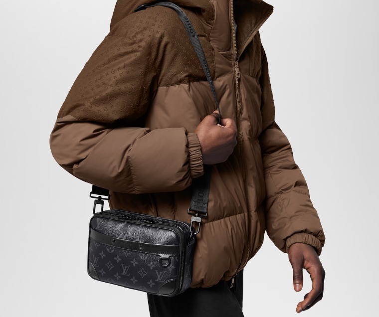 【安心国内】Louis Vuitton　アルファ・メッセンジャー　バッグ