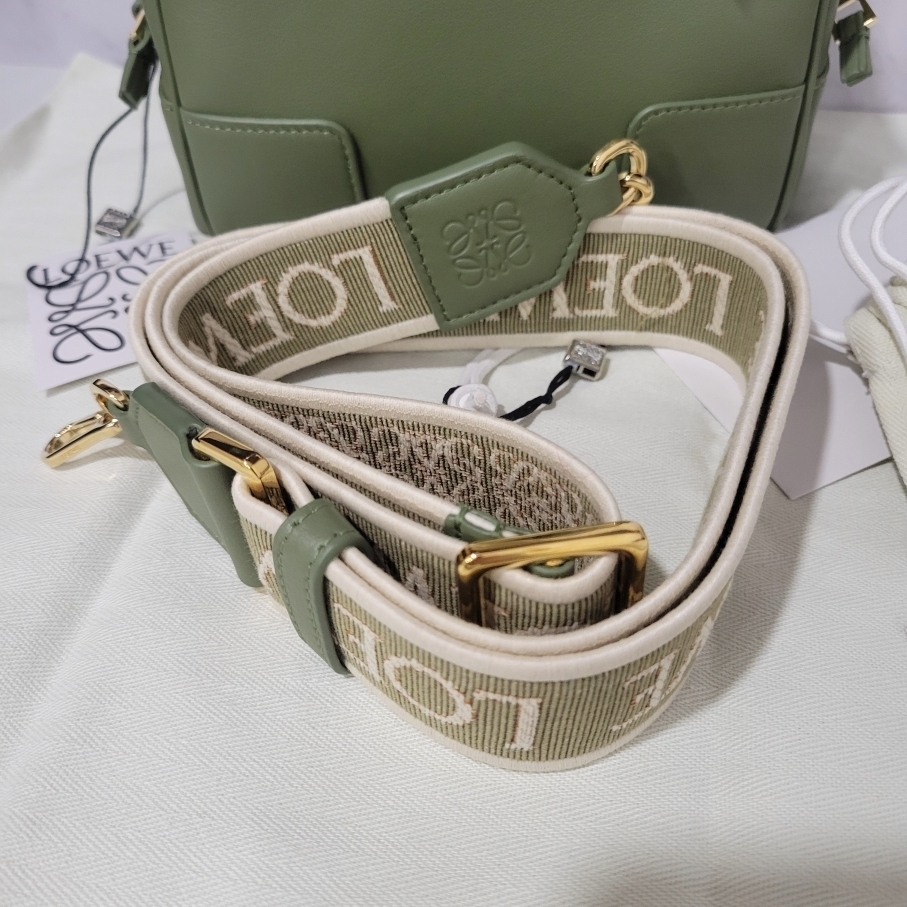 【セール】ロエベ☆アマソナ16 スクエア バッグ☆A039N21X01