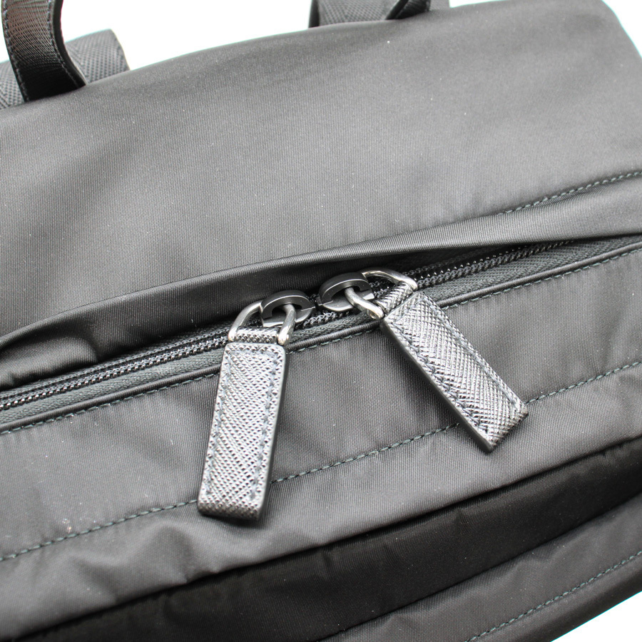 プラダ PRADA (2VZ101 2DMG)Re-Nylon サフィアーノ バックパック