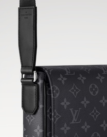 クールでエレガント★【ルイヴィトン】ディストリクト PM NV3