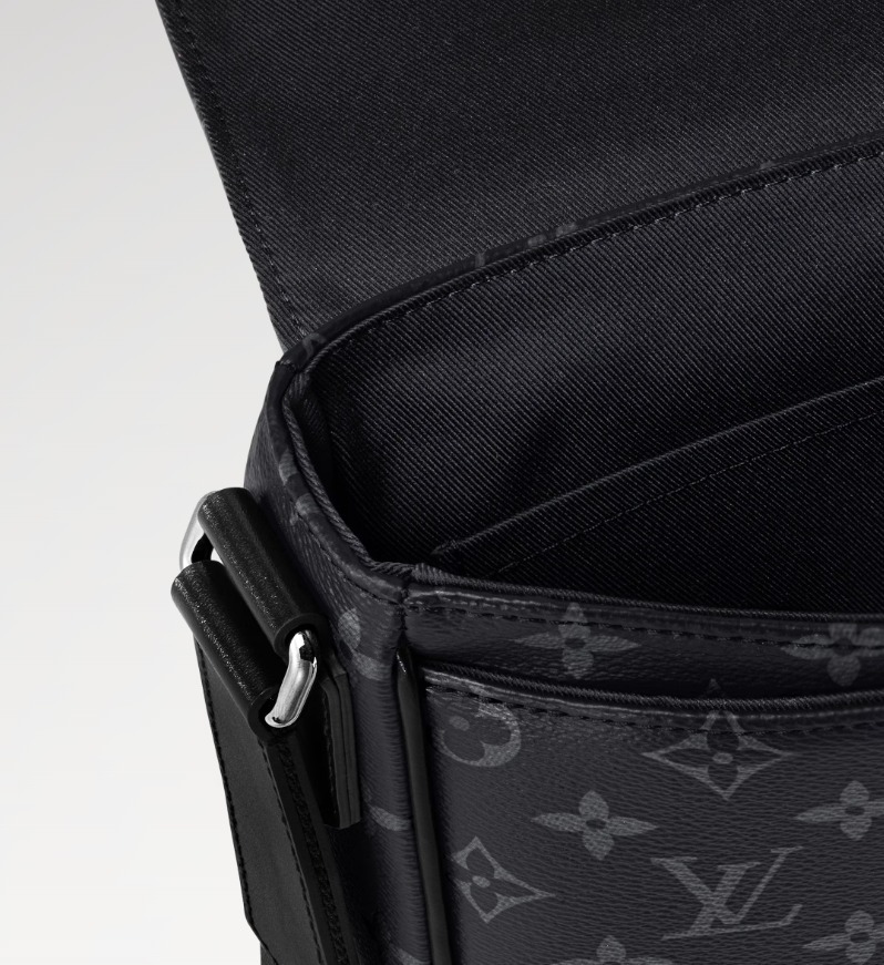 クールでエレガント★【ルイヴィトン】ディストリクト PM NV3