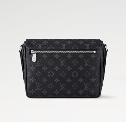 クールでエレガント★【ルイヴィトン】ディストリクト PM NV3