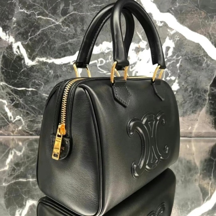 ★Celine★スモール ボストン キュイル トリオンフ