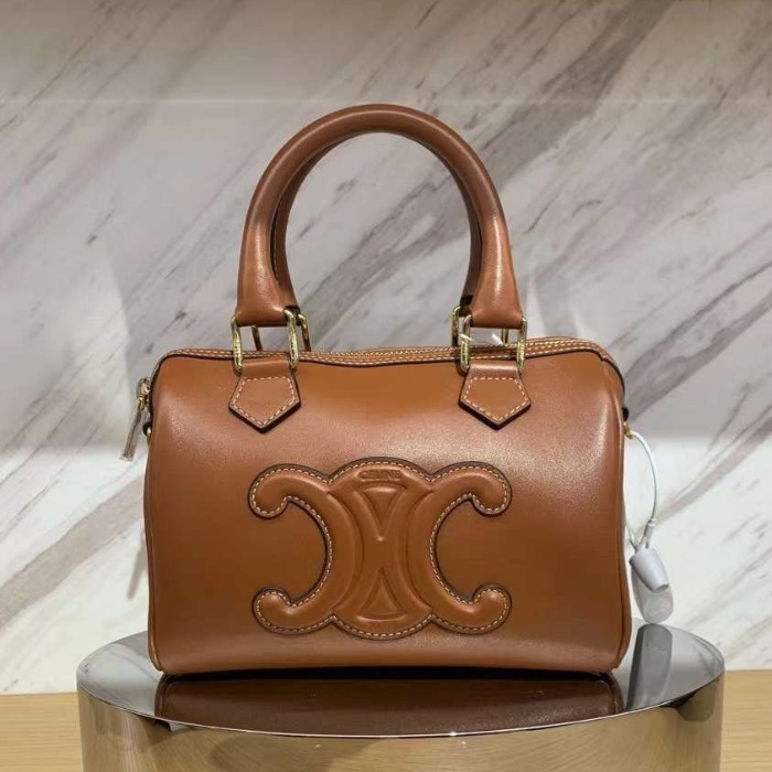 ★Celine★スモール ボストン キュイル トリオンフ