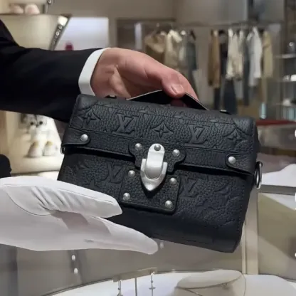 【特別な日のお供に】LOUIS VUITTON★ショルダーバック