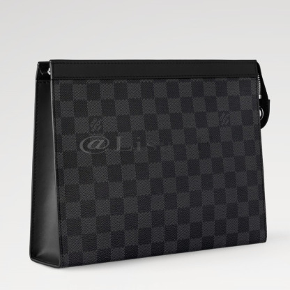 雑誌 LEON 掲載【直営店購入】Louis Vuitton★クラッチバッグ