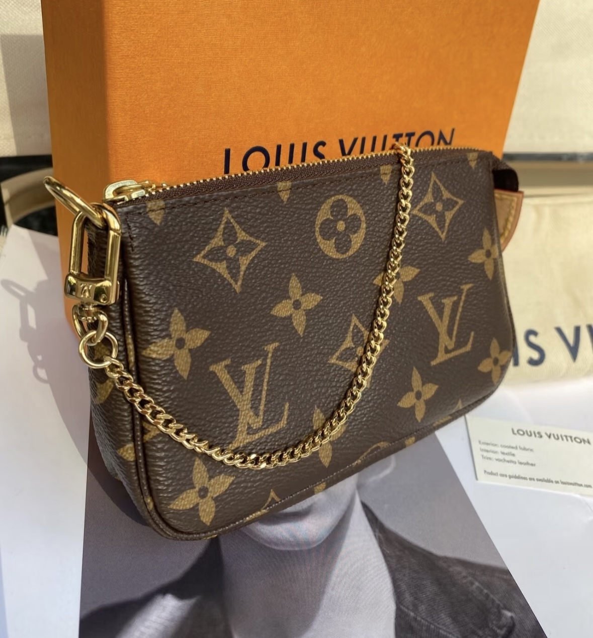 【上品で大人気♪】Louis Vuitton ミニポシェットアクセソワール