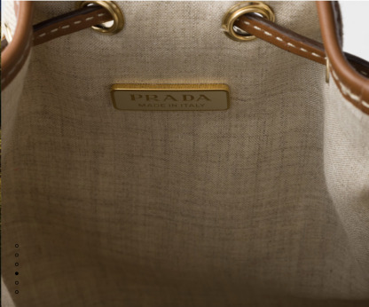 prada☆キャンバスとレザーポーチ