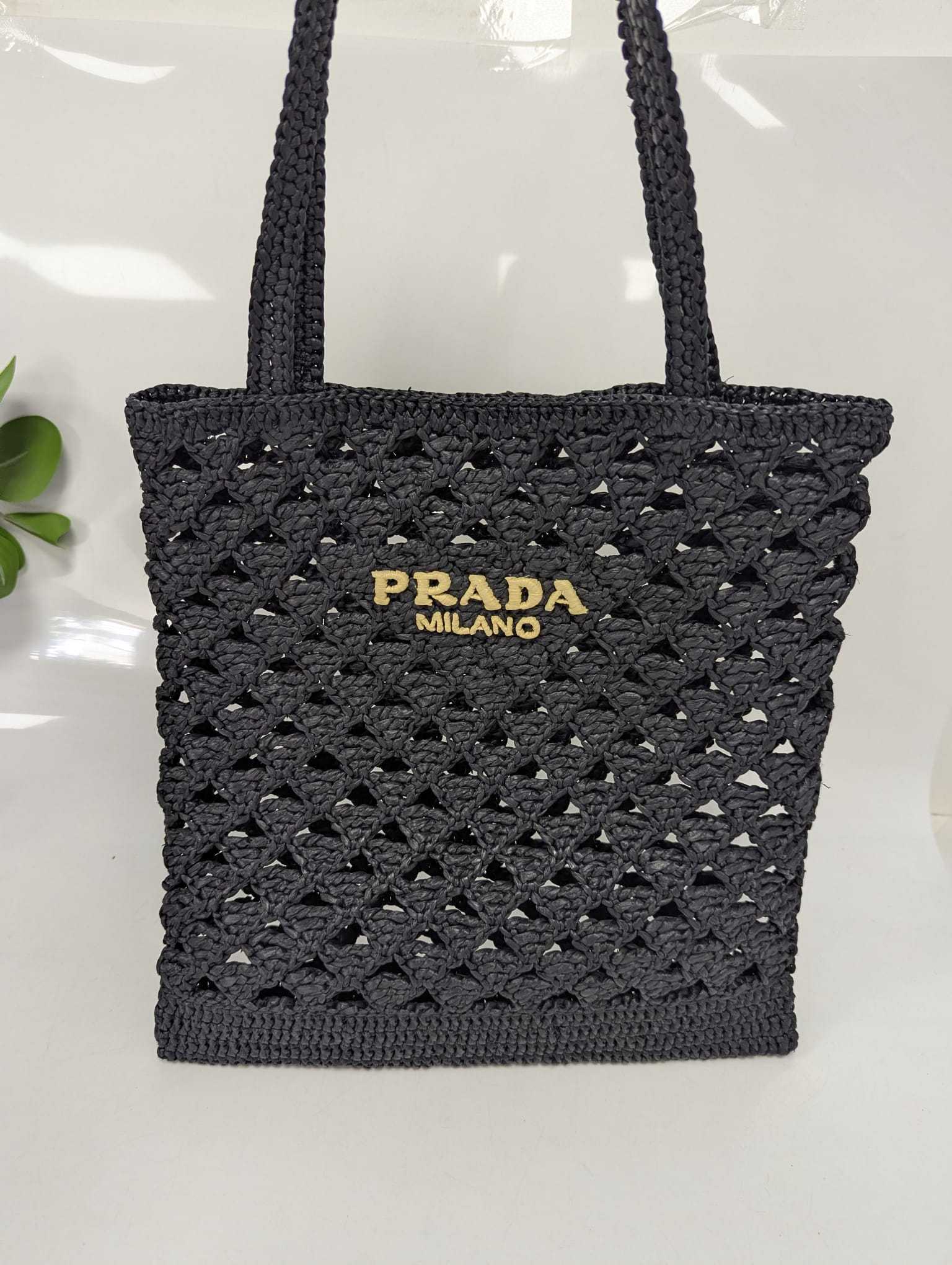 6万取引突破★UPS速達便利用【PRADA】1BG493 2M2T_トートバッグ