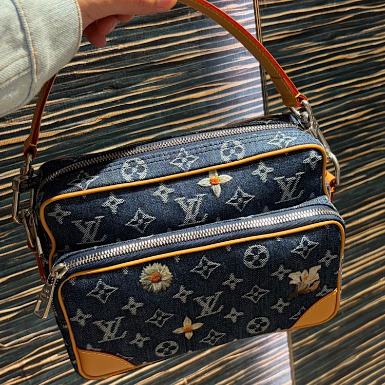 どんな装いにも馴染む【Louis Vuitton】ナイル