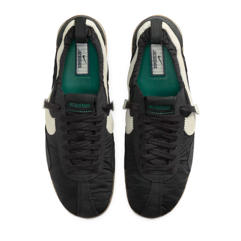 【Nike x Jacquemus】Moon Shoe SP Off Noir Cashmere リサ着用