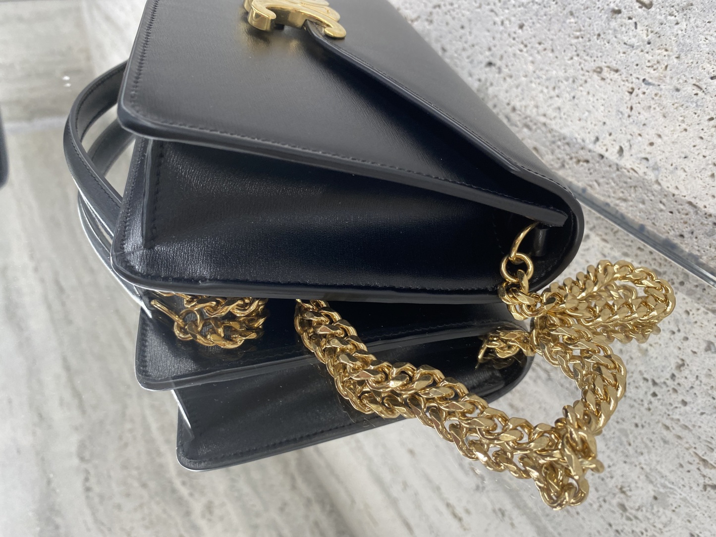 CELINE 【入手困難】☆TRIOMPHE☆ チェーンウォレット★ 全色