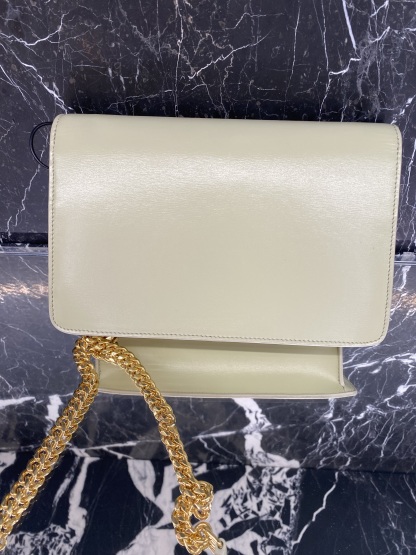 CELINE 【入手困難】☆TRIOMPHE☆ チェーンウォレット★ 全色