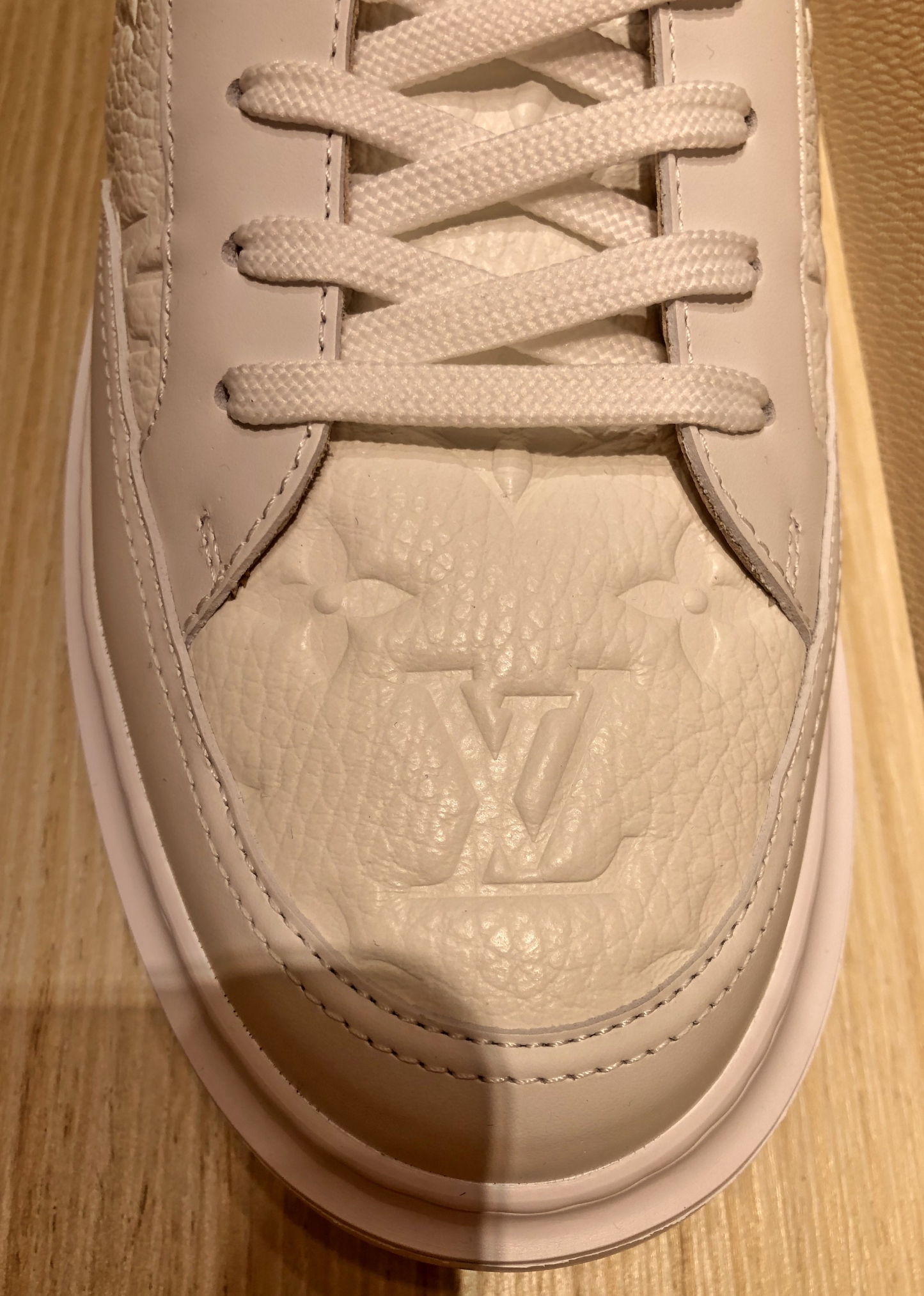 ルイヴィトン★ビバリーヒルズ ラインスニーカー★2色・関税込み