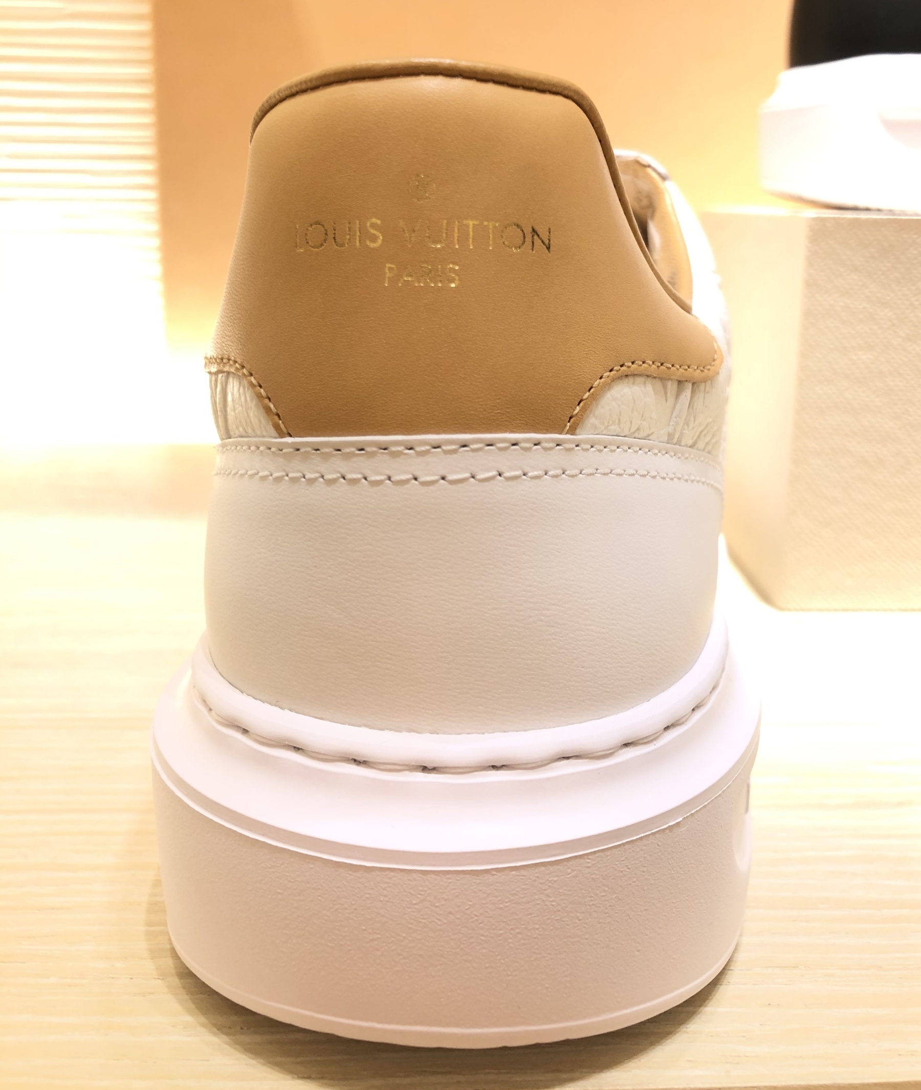 ルイヴィトン★ビバリーヒルズ ラインスニーカー★2色・関税込み