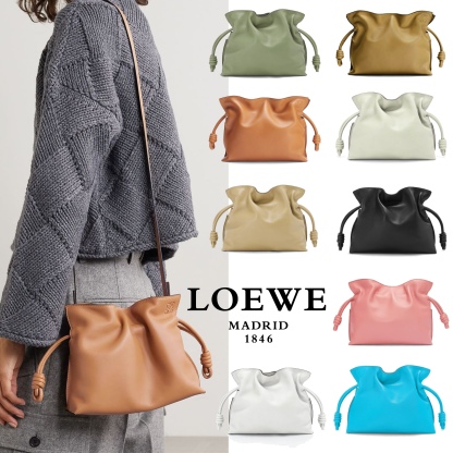 ∞∞ LOEWE ∞∞ Flamenco Mini leather クラッチ ☆