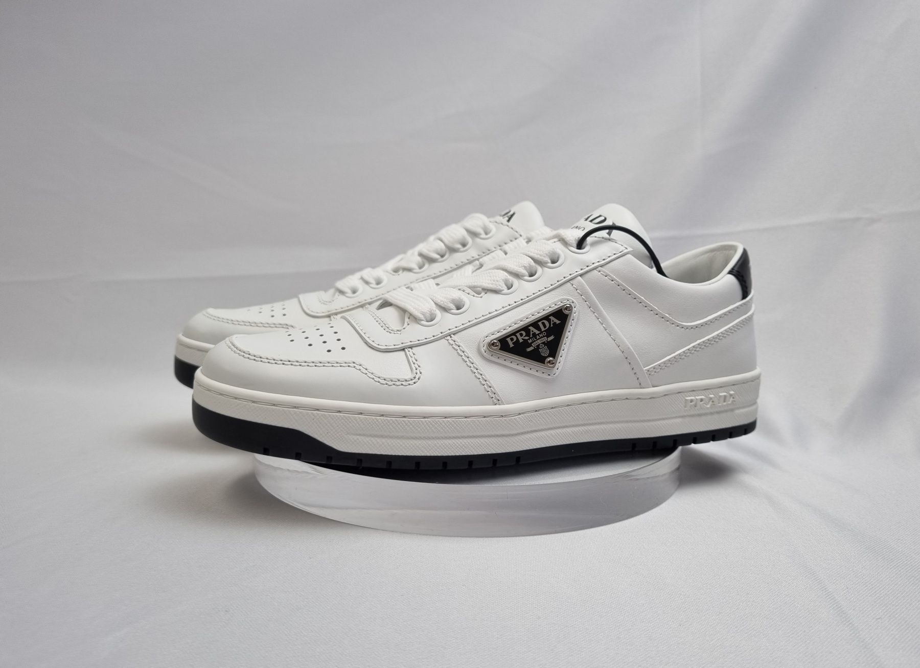 ☆送料関税込☆PRADA プラダ ダウンタウン レザー スニーカー☆