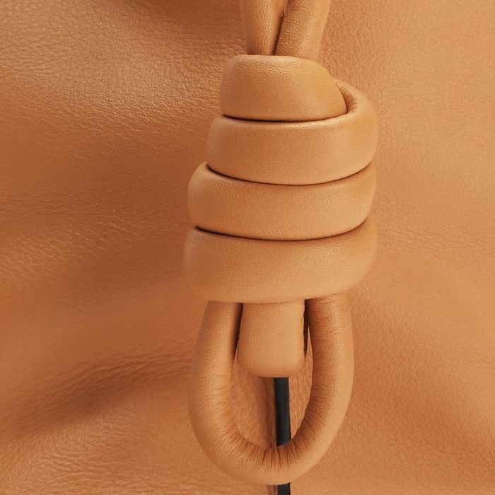 ∞∞ LOEWE ∞∞ Flamenco Mini leather クラッチ ☆