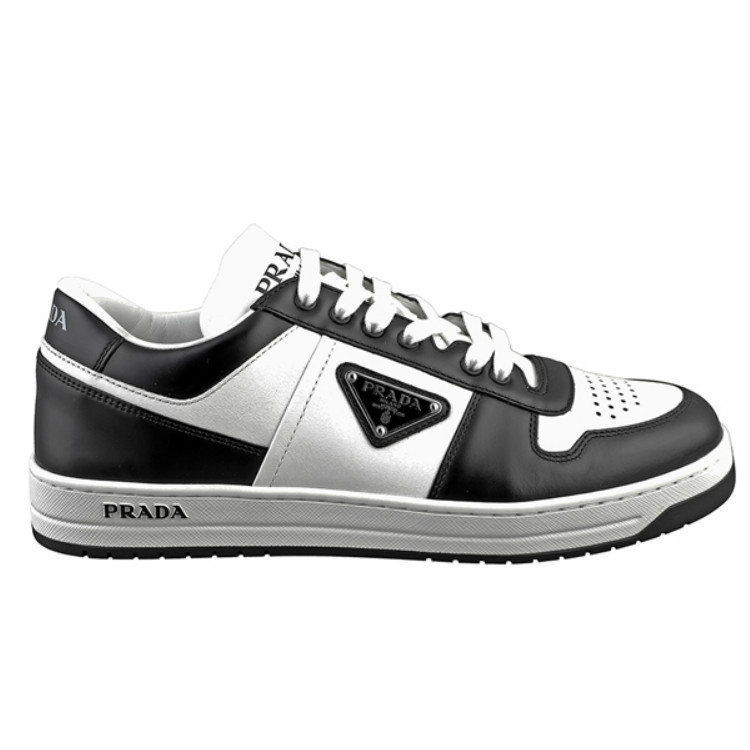 ♦PRADA♦メンズ スニーカー☆正規品・安全発送☆