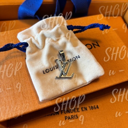 すぐ届く国内発送【Louis Vuitton】チャーム・LV ディメンション