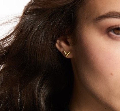 国内即発LouisVuittonスタッズ イヤリング・エセンシャルVメンズ