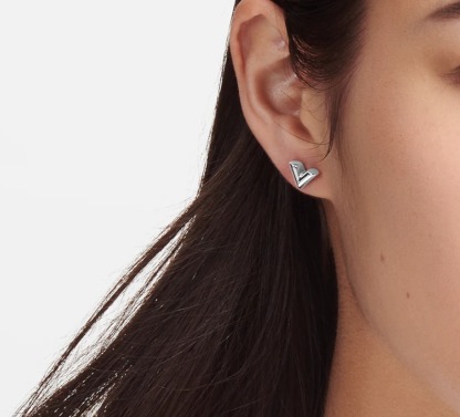 国内即発LouisVuittonスタッズ イヤリング・エセンシャルVメンズ