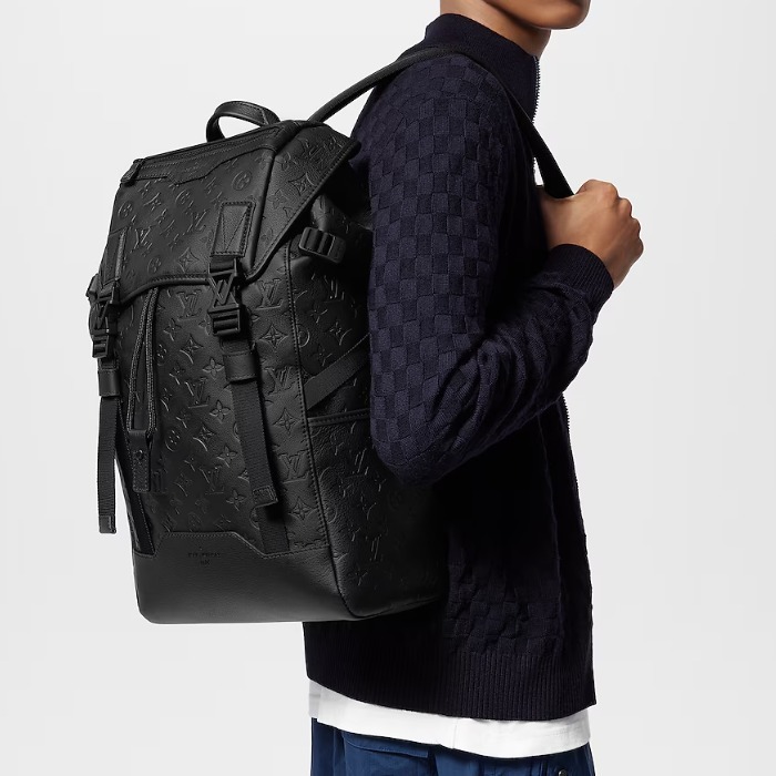 【オールブラックが粋】LOUIS VUITTON★Mongsuri バックパック