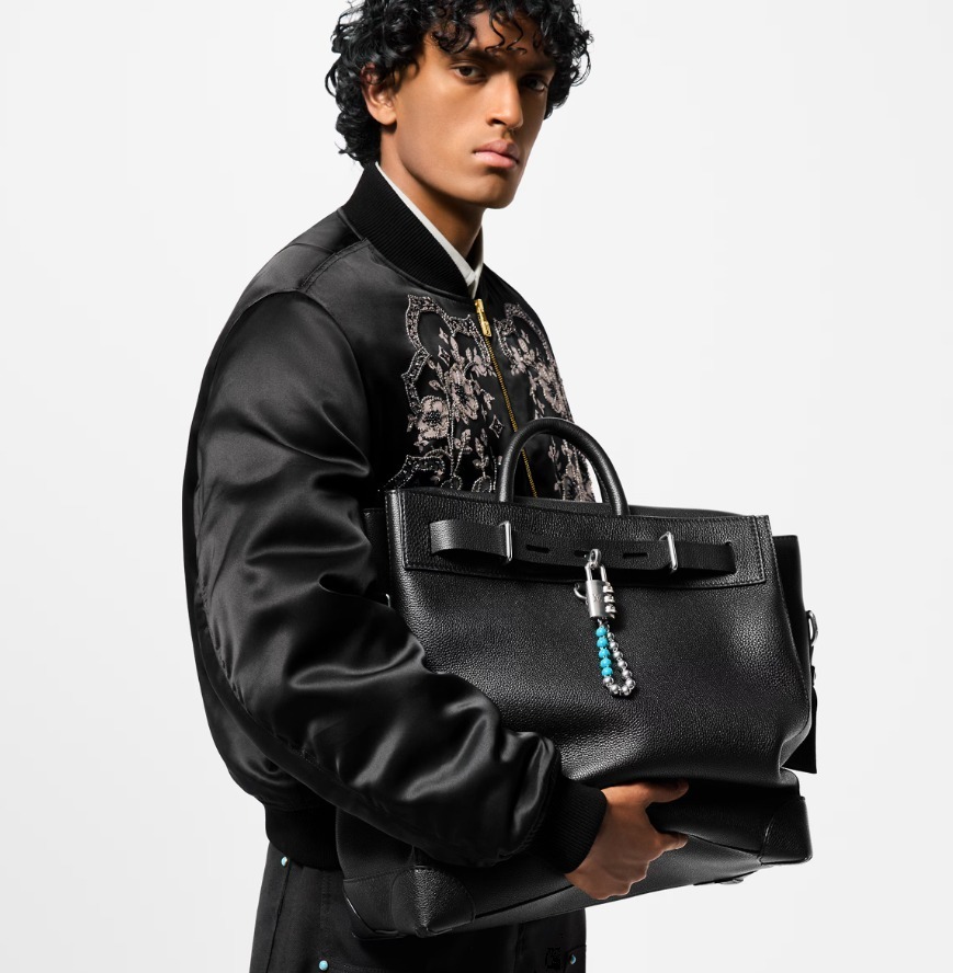 Louis Vuitton リュック《スティーマー40》黒 カーフ DHL 直営店