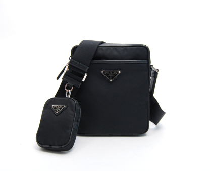 ☆PRADA RE-NYLON ナイロン クロスボディバッグ