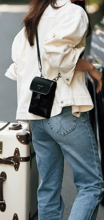 ☆PRADA leather smartphone case☆ショルダーバッグ