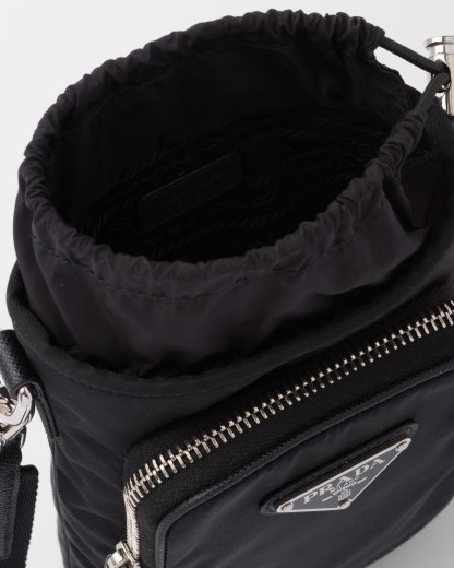 国内直営 **PRADA**　ナイロン スマートフォンケース