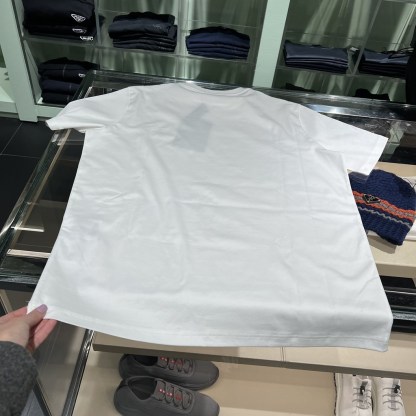 6万取引突破★UPS速達便利用！【PRADA】UJN656 13MQ_Tシャツ