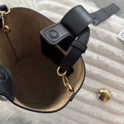 関税送料込国内発送★LOEWE ペブルバケットバッグミニ