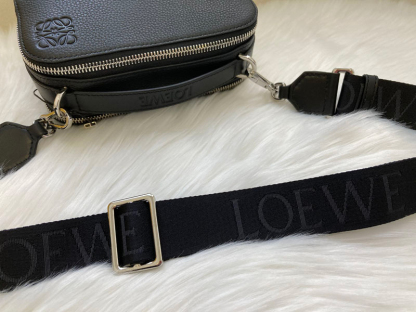 【LOEWE】ロエベ カメラ ミニ ウェアラブル クロスボディバッグ